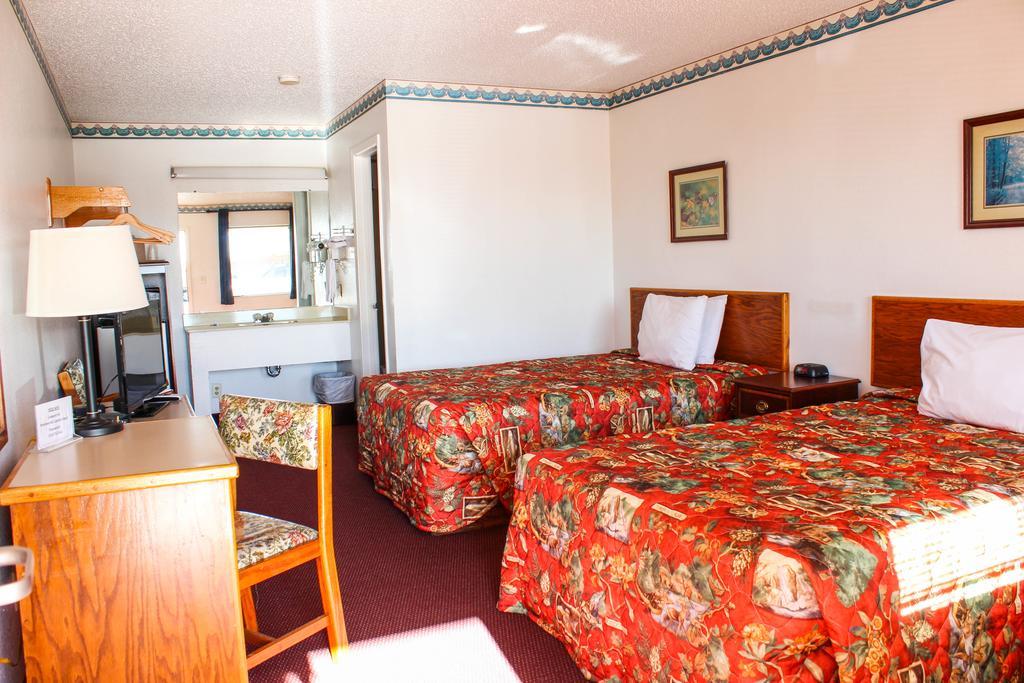 Westworld Country Inn Hubbard Exterior foto
